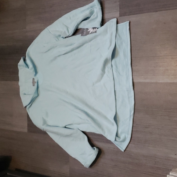 Habitat pull over - Picture 1 of 4